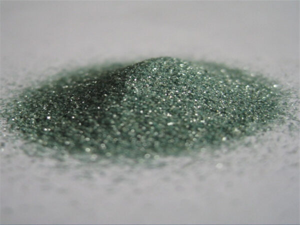 Granular silicon carbide green