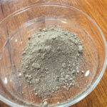 Green silicon carbide microgrit